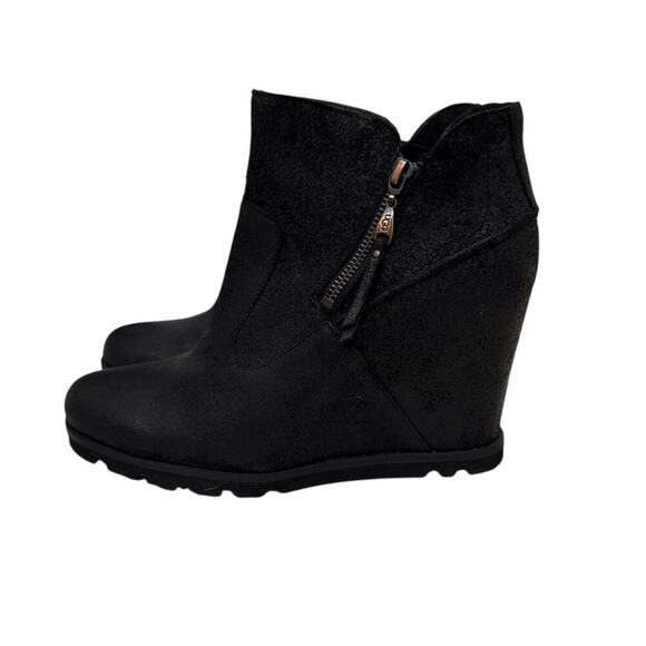 UGG Shoes Black Myrna Wedge Zipper Bootie Boots Size Women's 10 NWOT - Picture 1 of 6